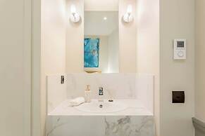 Place des Vosges, Apartment With Air Conditioning