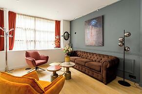 Place des Vosges, Apartment With Air Conditioning