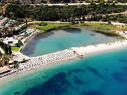 Seafront Villa Ciel With Private Pool in Nafpaktos