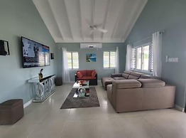 The Crest - Serenity Oasis Villa