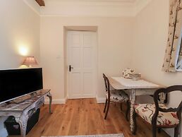 Maud Heath's Snug