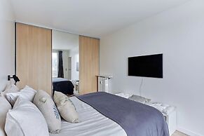 Charming Apartment 1 Bedroom Heart 16th in Paris