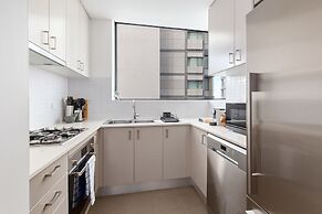 Central Redfern Home With Balcony Escape