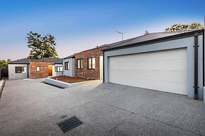 Premium Modern Homestay-Walk to Curtin University-Shared Kitchen