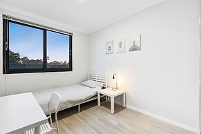 Premium Modern Homestay-Walk to Curtin University-Shared Kitchen