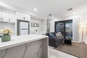 Premium Modern Homestay-Walk to Curtin University-Shared Kitchen