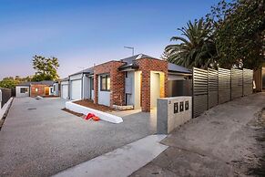 Premium Modern Homestay-Walk to Curtin University-Shared Kitchen