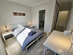 Premium Modern Homestay-Walk to Curtin University-Shared Kitchen