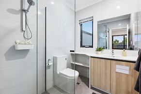 Premium Modern Homestay-Walk to Curtin University-Shared Kitchen