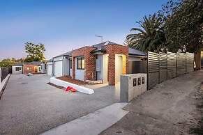 Premium Modern Homestay-Walk to Curtin University-Shared Kitchen