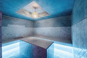 nobi boutique surf hotel