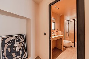 nobi boutique surf hotel