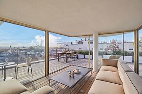 Penthouse With View of the Eiffel Tower-faubourg