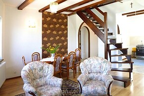 Holiday Apartment With Fireplace, Lake View