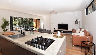 Daydream Cottage - Beachside Luxury in Lilli Pilli