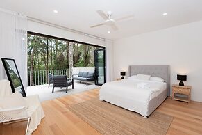 Daydream Cottage - Beachside Luxury in Lilli Pilli