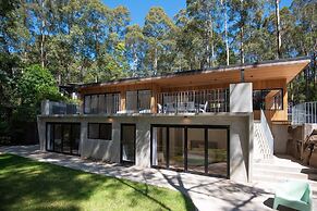 Daydream Cottage - Beachside Luxury in Lilli Pilli