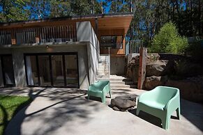 Daydream Cottage - Beachside Luxury in Lilli Pilli