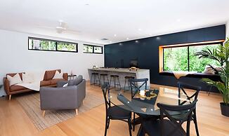 Daydream Cottage - Beachside Luxury in Lilli Pilli