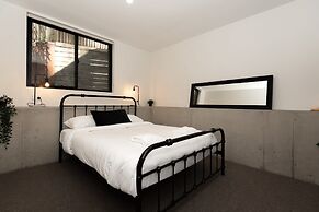 Daydream Cottage - Beachside Luxury in Lilli Pilli