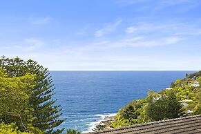 Spacious 5-bed Beach House With Ocean View