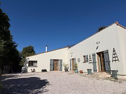 La Rocaille, House for 6 With Swimming Pool