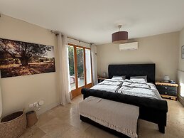 La Rocaille, House for 6 With Swimming Pool