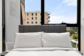 South Melbourne Apartment With Gym Access