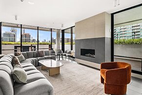 South Melbourne Apartment With Gym Access