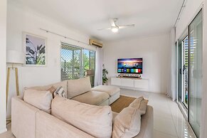 Spacious 2-bed With Private Rooftop & BBQ Access