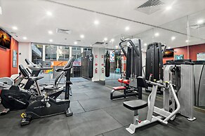 Stylish Central Studio With Gym
