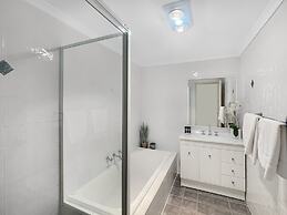 2-bed Townhouse With Outdoor Area