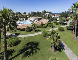 Coastal Apartment in Linguizzetta With Pool