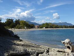 Coastal Apartment in Linguizzetta With Pool