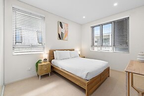 Seaside Retreat With Parking and Balcony