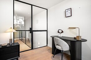 Stylish 3-bed Townhouse in Vibrant Fitzroy