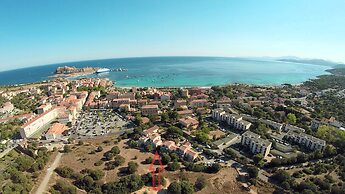 Chic Romantic Getaway in L'ile Rousse