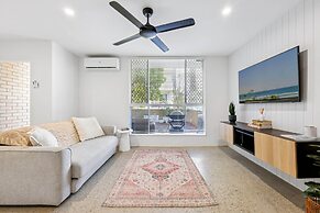 Spacious 1-bed Apartment in Coolangatta