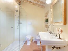 Villa in Camaiore With Pool & Tuscan Views
