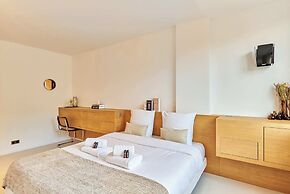 Sublim Apartment on Avenue Montaigne/eiffel Tower