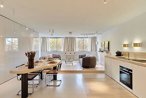 Sublim Apartment on Avenue Montaigne/eiffel Tower