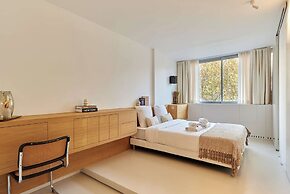 Sublim Apartment on Avenue Montaigne/eiffel Tower
