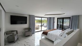 The Palms Hotel