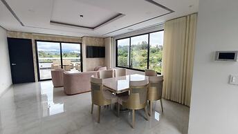 The Palms Hotel