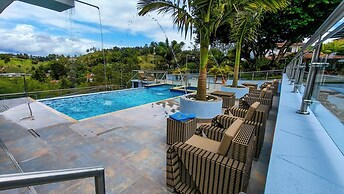 The Palms Hotel