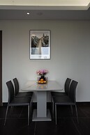 Eli Living Apartment