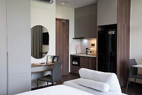 Eli Living Apartment