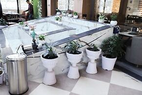 Hotel MakeSure