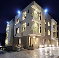 Reign Luxury Apartment