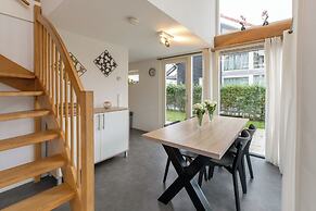 Modern Comfort, Close to the Beach